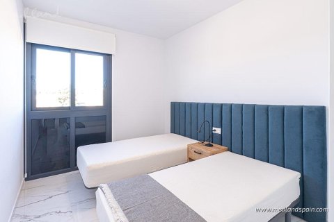 Huoneisto myytävänä Los Altos, Alicante, Espanja, 2 makuuhuonetta, 75 m2 No. 166163 - kuva 10