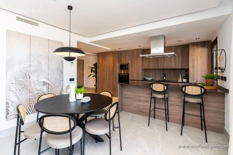 Huoneisto myytävänä Marbella, Malaga, Espanja, 2 makuuhuonetta, 98 m2 No. 166159 - kuva 9