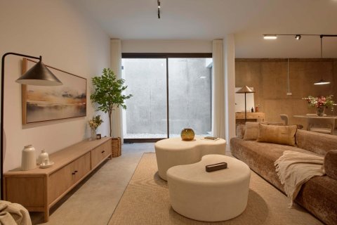 Apartment in Alicante, Spain 4 bedrooms, 416 sq.m. No. 168277
