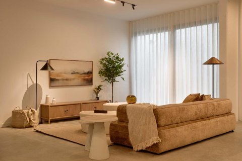 Apartment for sale in Alicante, Spain 4 bedrooms, 416 sq.m. No. 168277 - photo 2