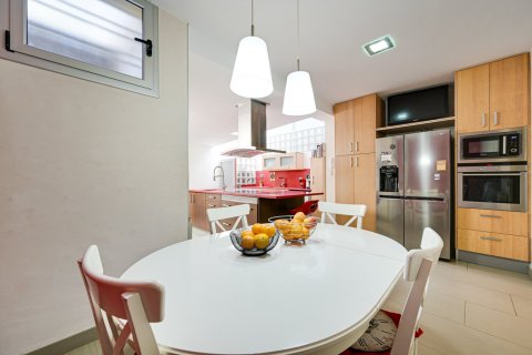 Продажа таухауса в Матаро, Барселона, Испания 5 спален, 245м2 №168280 - фото 29