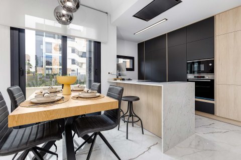 Продажа квартиры Торревьеха, Аликанте, Испания 2 спальни, 77м2 №137572 - фото 10