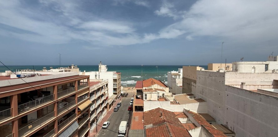 Appartamento a Guardamar del Segura, Alicante, Spagna 3 camere da letto, 112.1 mq. N° 165607