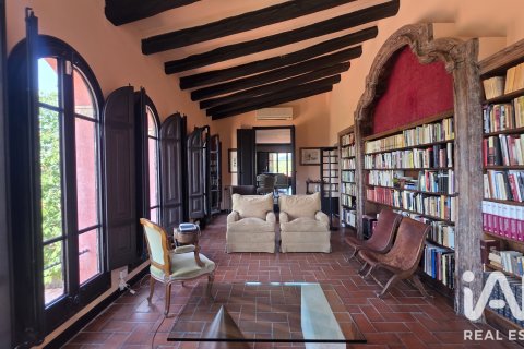 Сasa en venta en Barcelona, España 8 dormitorios, 1230 m2 No. 188213 - foto 27