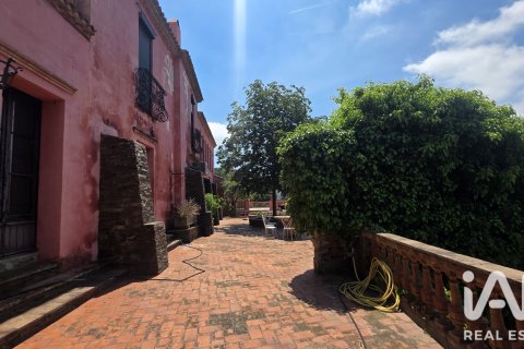 Сasa en venta en Barcelona, España 8 dormitorios, 1230 m2 No. 188213 - foto 6