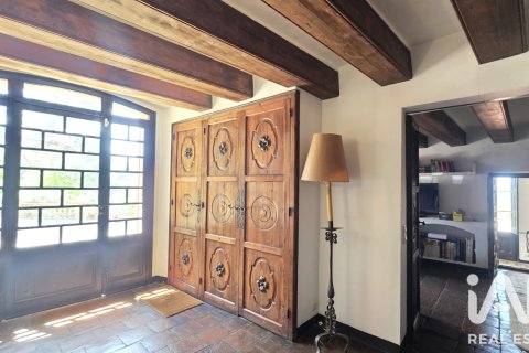 Сasa en venta en Barcelona, España 8 dormitorios, 1230 m2 No. 188213 - foto 28