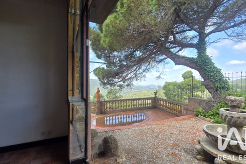 Сasa en venta en Barcelona, España 8 dormitorios, 1230 m2 No. 188213 - foto 23