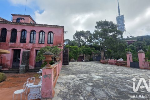 Сasa en venta en Barcelona, España 8 dormitorios, 1230 m2 No. 188213 - foto 14