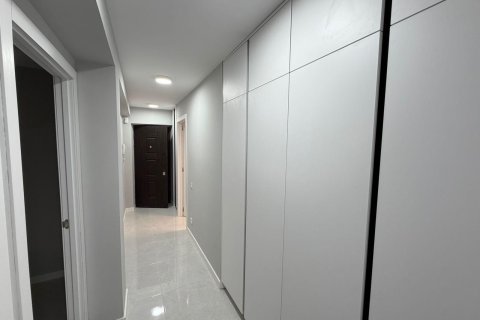 Lägenhet till salu i Torrevieja, Alicante, Spanien 3 sovrum, 90 kvm. Nr. 147047 - foto 13