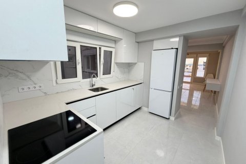 Lägenhet till salu i Torrevieja, Alicante, Spanien 3 sovrum, 90 kvm. Nr. 147047 - foto 5