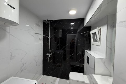 Lägenhet till salu i Torrevieja, Alicante, Spanien 3 sovrum, 90 kvm. Nr. 147047 - foto 8