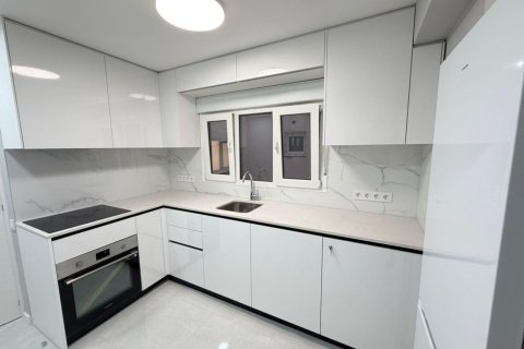 Lägenhet till salu i Torrevieja, Alicante, Spanien 3 sovrum, 90 kvm. Nr. 147047 - foto 4