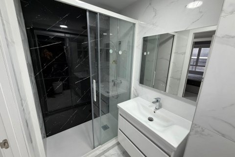 Lägenhet till salu i Torrevieja, Alicante, Spanien 3 sovrum, 120 kvm. Nr. 147048 - foto 6