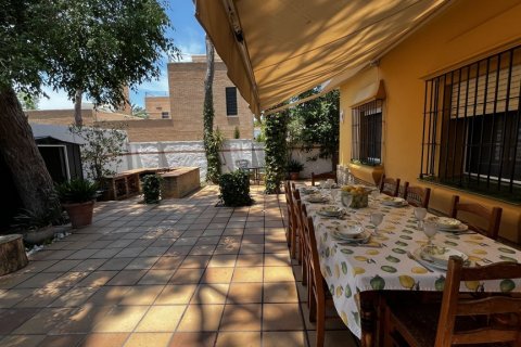 Villa à louer à El Puerto de Santa Maria, Cadiz, Espagne, 6 chambres, 275 m2 No. 195342 - photo 11