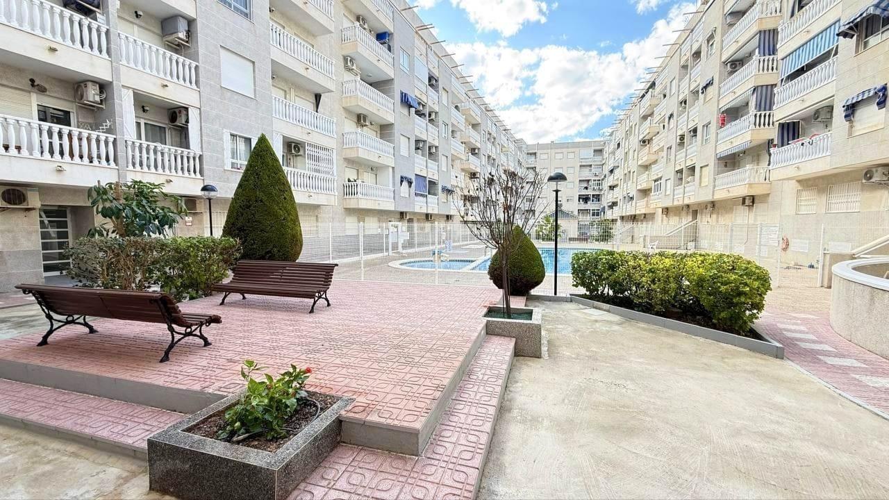 Apartment in Torrevieja, Alicante, Spain 1 bedroom, 50 sq.m. No. 195340