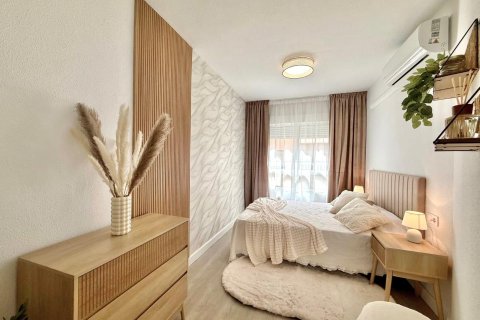Apartment à vendre à Torrevieja, Alicante, Espagne, 1 chambre, 50 m2 No. 195340 - photo 3