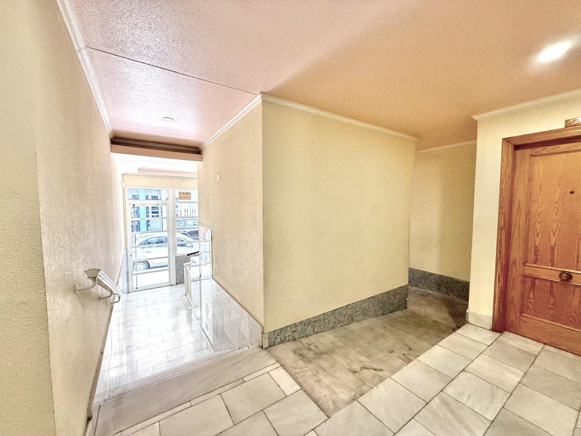 Apartment in Torrevieja, Alicante, Spain 1 bedroom, 50 sq.m. No. 195340