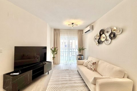 Apartment à vendre à Torrevieja, Alicante, Espagne, 1 chambre, 50 m2 No. 195340 - photo 5