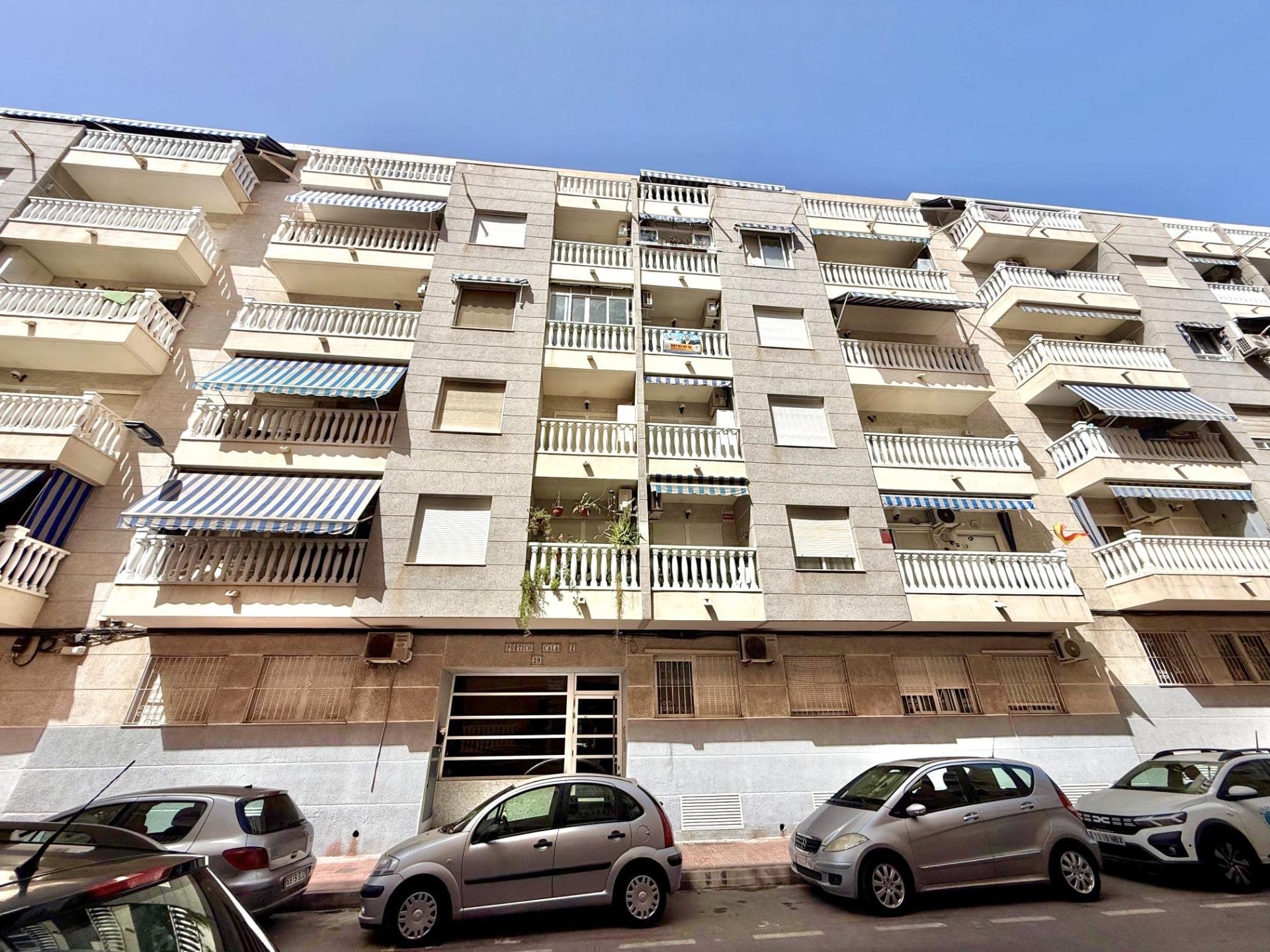Apartment in Torrevieja, Alicante, Spain 1 bedroom, 50 sq.m. No. 195340