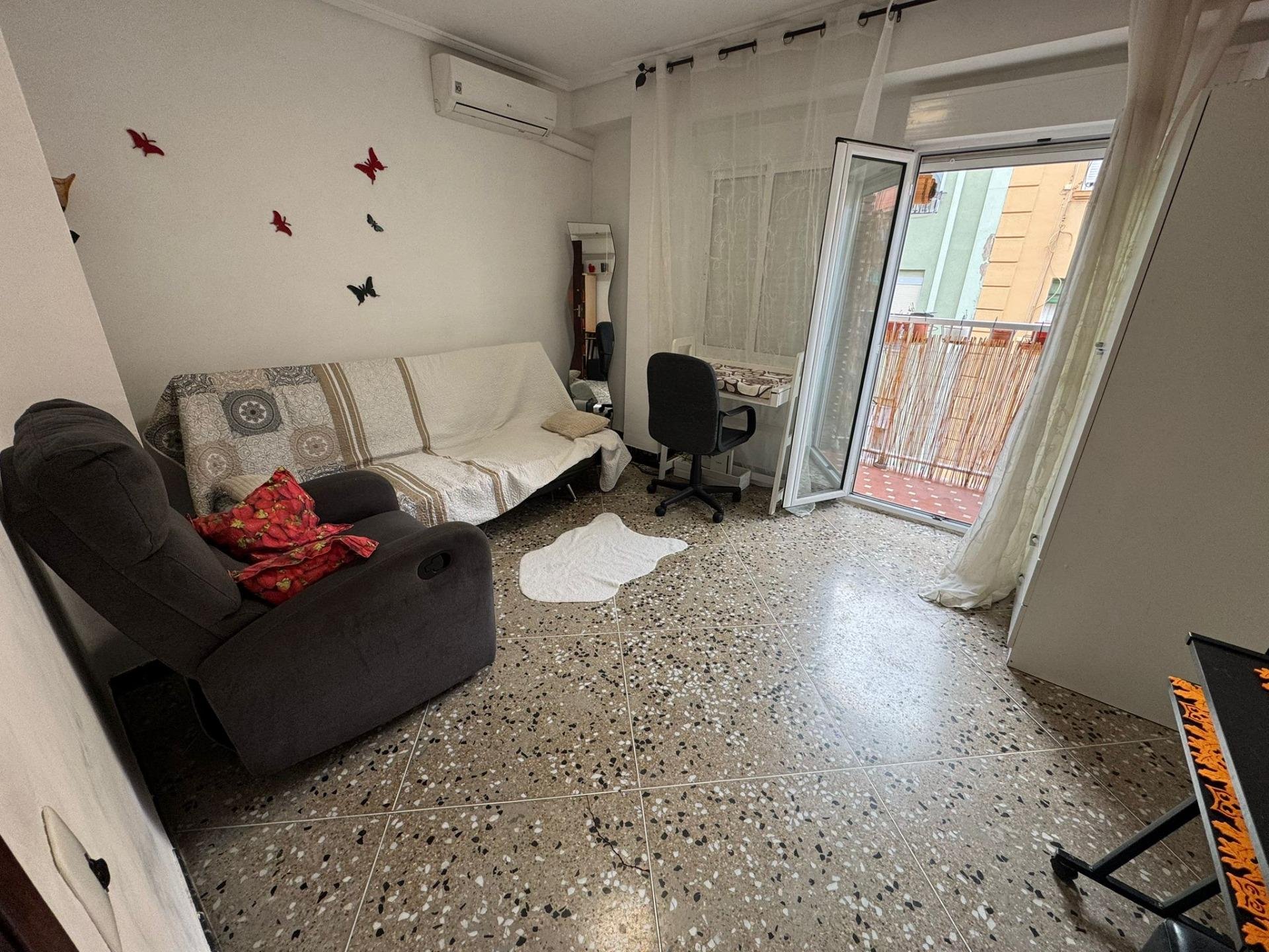 Apartamento en Valencia, València, España 2 dormitorios, 71 m2 No. 168085