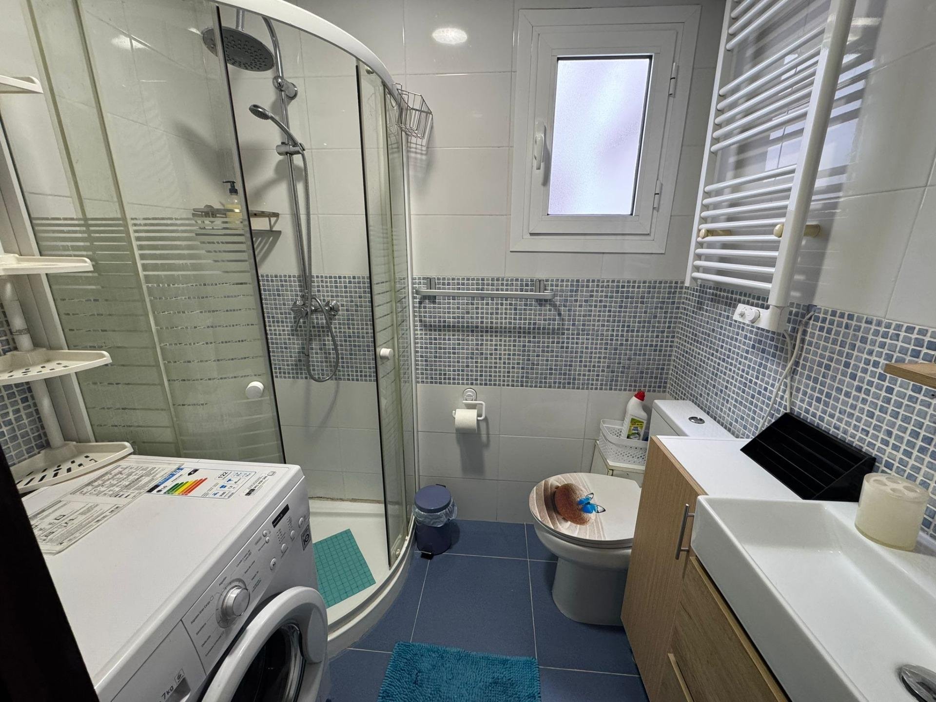 Apartamento en Valencia, València, España 2 dormitorios, 71 m2 No. 168085