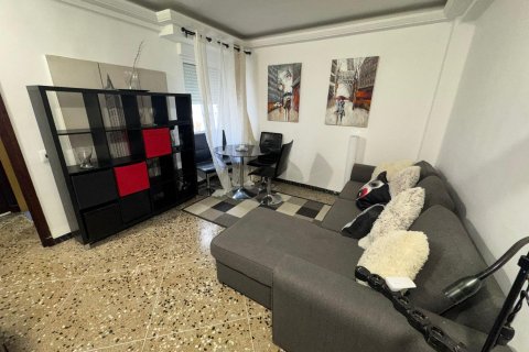 Apartamento en Valencia, València, España 2 dormitorios, 71 m2 No. 168085