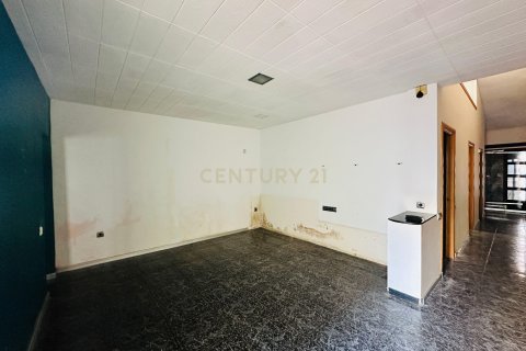 House for sale in Sabadell, Barcelona, Spain 3 bedrooms, 116 sq.m. No. 168076 - photo 6