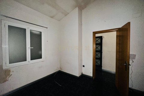 House for sale in Sabadell, Barcelona, Spain 3 bedrooms, 116 sq.m. No. 168076 - photo 17