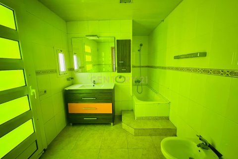 House for sale in Sabadell, Barcelona, Spain 3 bedrooms, 116 sq.m. No. 168076 - photo 10