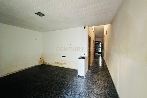 House for sale in Sabadell, Barcelona, Spain 3 bedrooms, 116 sq.m. No. 168076 - photo 7