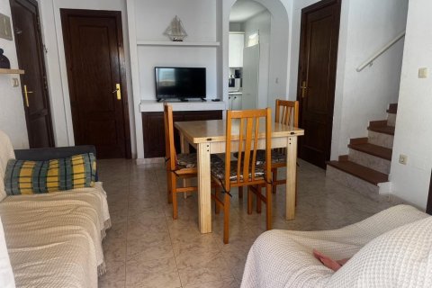 Apartment for sale in La Mata, Alicante, Spain 3 bedrooms, 68 sq.m. No. 167802 - photo 12