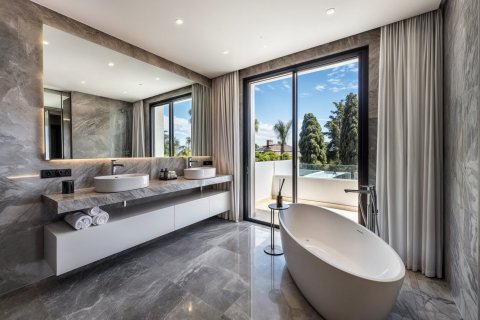 Villa for sale Marbella, Malaga, Spain 6 bedrooms, 647 sq.m. No. 109733 - photo 19