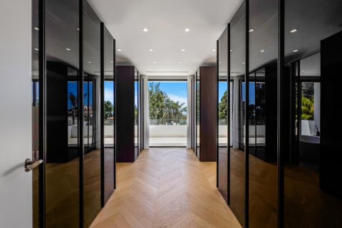 Villa for sale Marbella, Malaga, Spain 6 bedrooms, 647 sq.m. No. 109733 - photo 18