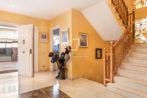 Huvila myytävänä Sant Just Desvern, Barcelona, Espanja, 6 makuuhuonetta, 520 m2 No. 192683 - kuva 3