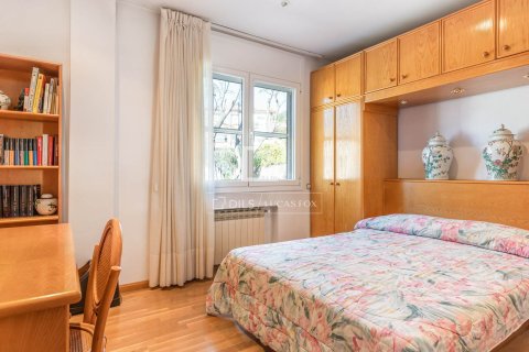 Huvila myytävänä Sant Just Desvern, Barcelona, Espanja, 6 makuuhuonetta, 520 m2 No. 192683 - kuva 22
