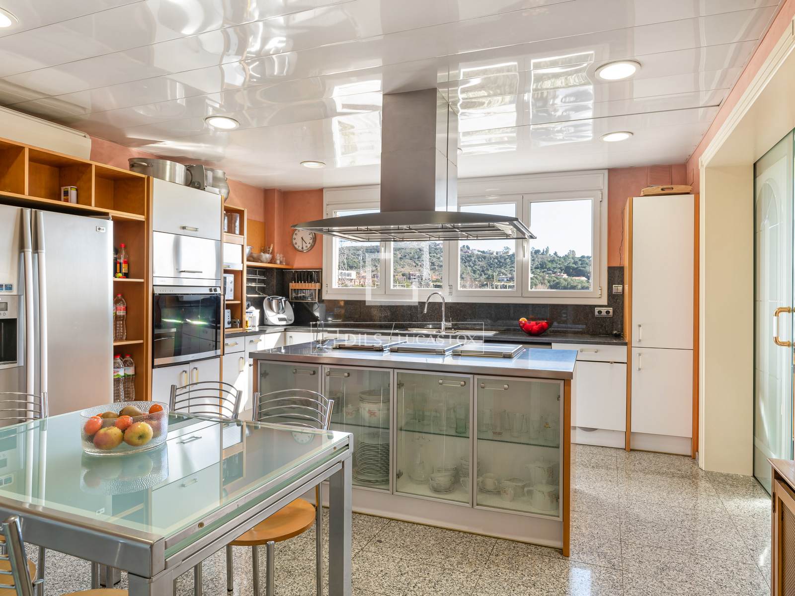 Villa en Sant Just Desvern, Barcelona, España 6 dormitorios, 520 m2 No. 192683