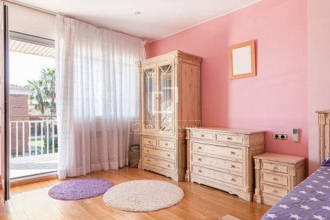 Huvila myytävänä Sant Just Desvern, Barcelona, Espanja, 6 makuuhuonetta, 520 m2 No. 192683 - kuva 25