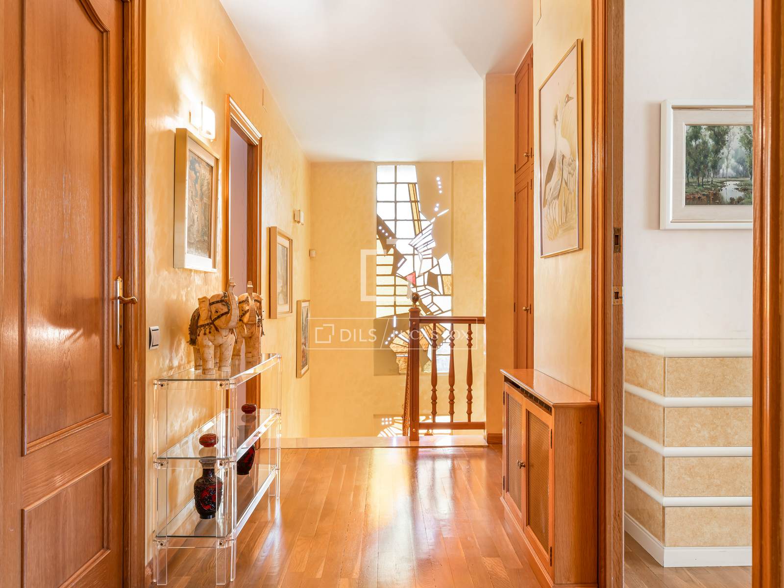 Villa en Sant Just Desvern, Barcelona, España 6 dormitorios, 520 m2 No. 192683