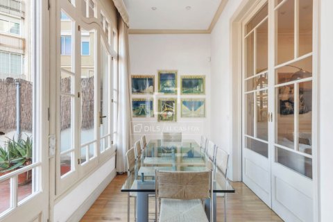 Apartamento en venta en Barcelona, España 7 dormitorios, 250 m2 No. 192681 - foto 5