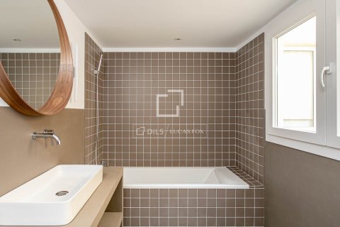 Apartamento en venta en Barcelona, España 3 dormitorios, 106 m2 No. 192686 - foto 23