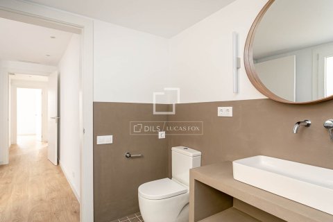 Apartamento en venta en Barcelona, España 3 dormitorios, 106 m2 No. 192686 - foto 27