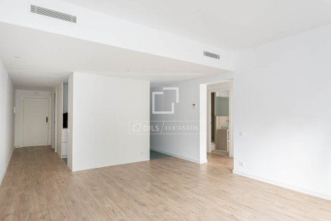 Apartamento en venta en Barcelona, España 3 dormitorios, 106 m2 No. 192686 - foto 15