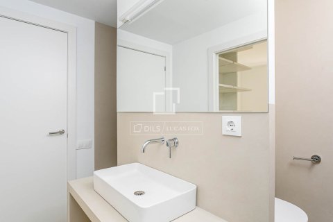 Apartamento en venta en Barcelona, España 3 dormitorios, 106 m2 No. 192686 - foto 12