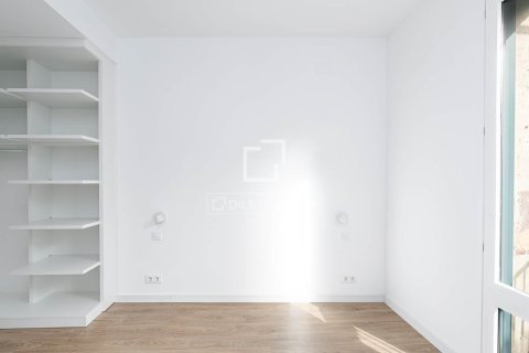 Apartamento en venta en Barcelona, España 3 dormitorios, 106 m2 No. 192686 - foto 7