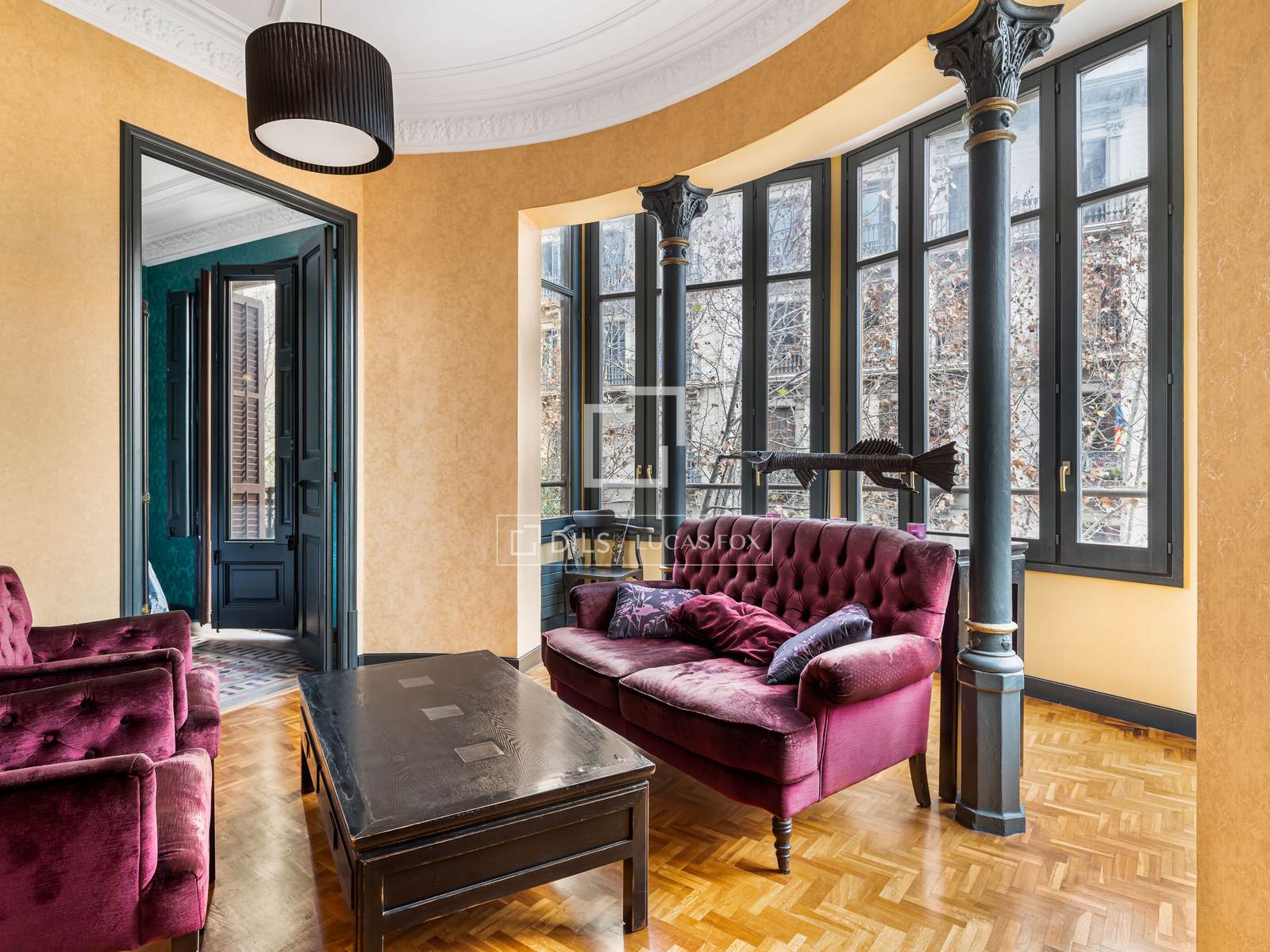 Apartment in Barcelona, Spain 4 bedrooms, 117 sq.m. No. 192684