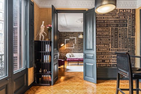 Apartamento en venta en Barcelona, España 4 dormitorios, 117 m2 No. 192684 - foto 5