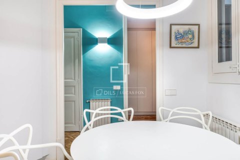 Apartamento en venta en Barcelona, España 4 dormitorios, 117 m2 No. 192684 - foto 15