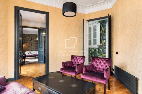 Apartamento en venta en Barcelona, España 4 dormitorios, 117 m2 No. 192684 - foto 10