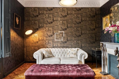 Apartamento en venta en Barcelona, España 4 dormitorios, 117 m2 No. 192684 - foto 7
