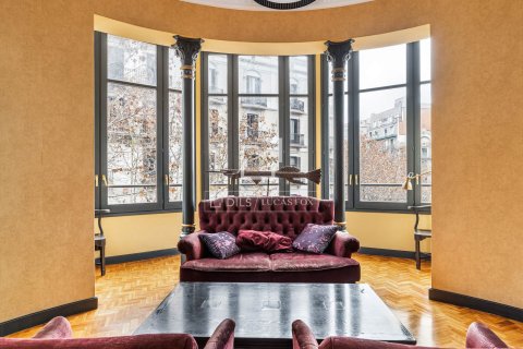 Apartamento en venta en Barcelona, España 4 dormitorios, 117 m2 No. 192684 - foto 2
